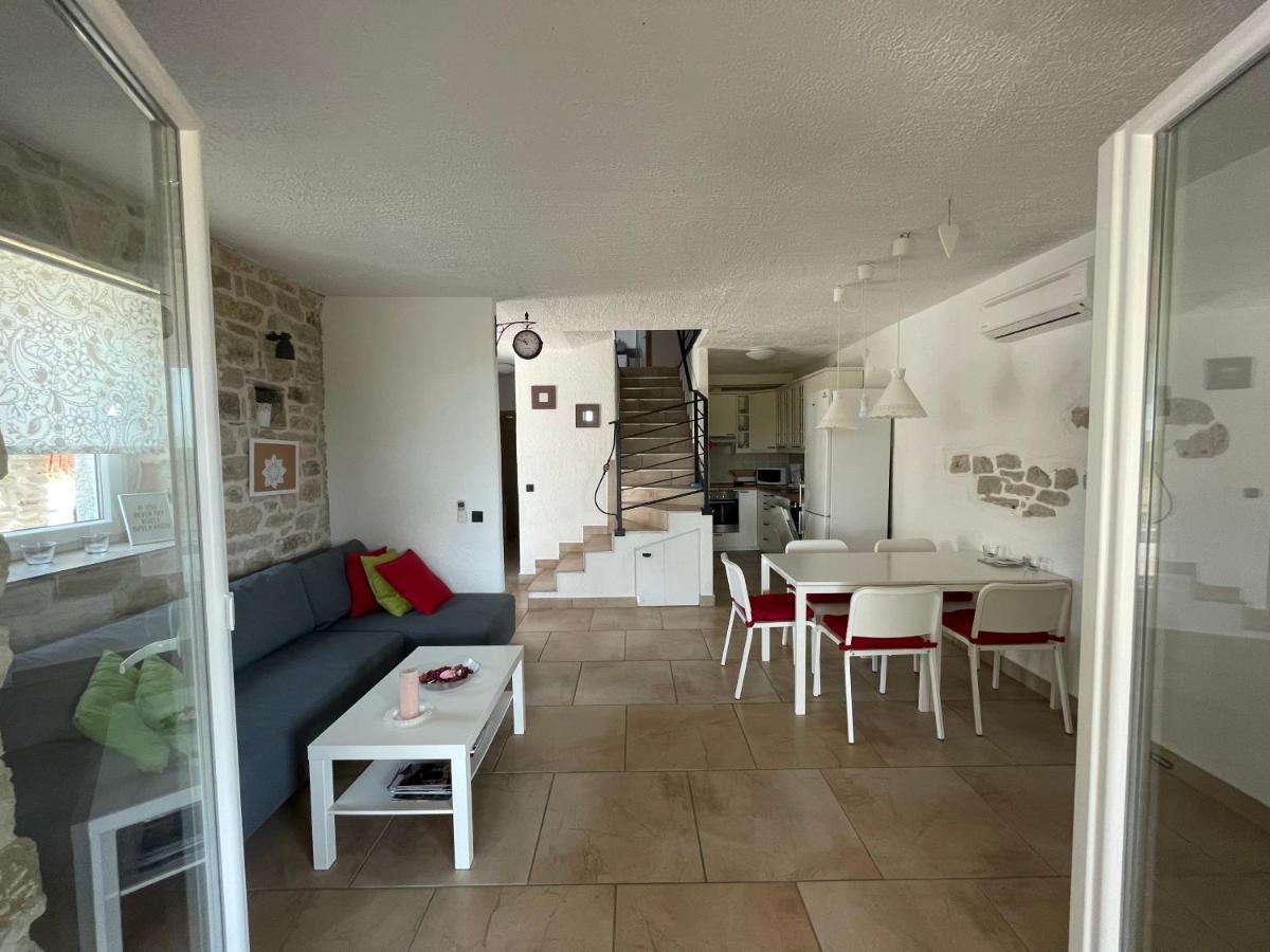 Puljane Holiday Home Toma מראה חיצוני תמונה