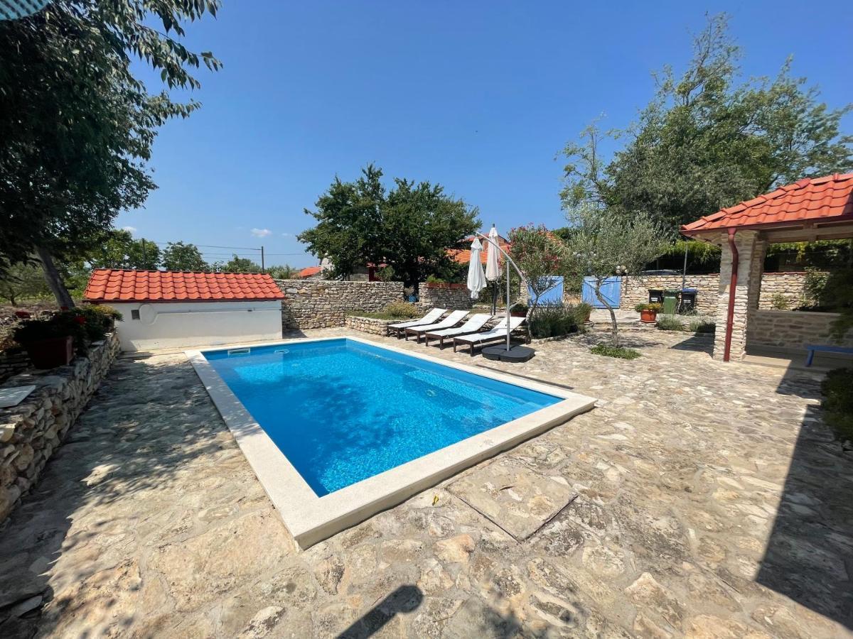 Puljane Holiday Home Toma מראה חיצוני תמונה